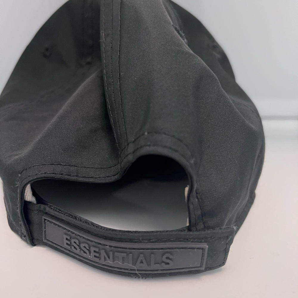 Fear of God Essentials New Era Cap - Picture 6 of 6